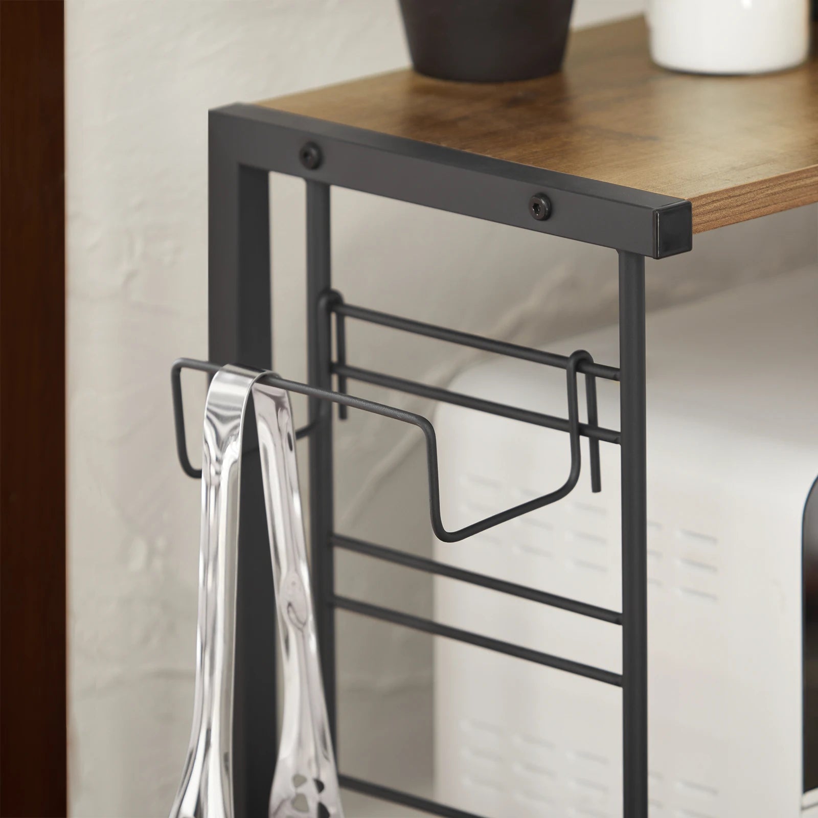 SoBuy KCR08-PF Microwave Holder Shelf Kitchen Shelf with 2 Shelves and 2 Bottle Holders Mini Shelf Industrial Design