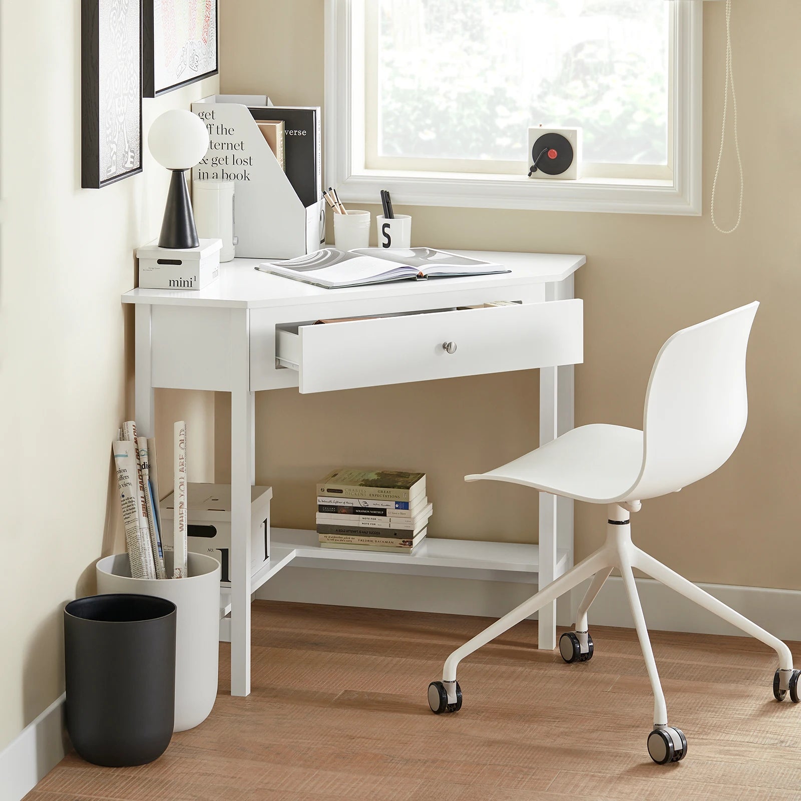SoBuy®FWT31-W corner table white desk computer table worktable table with shelf HT approx: 76x76cm