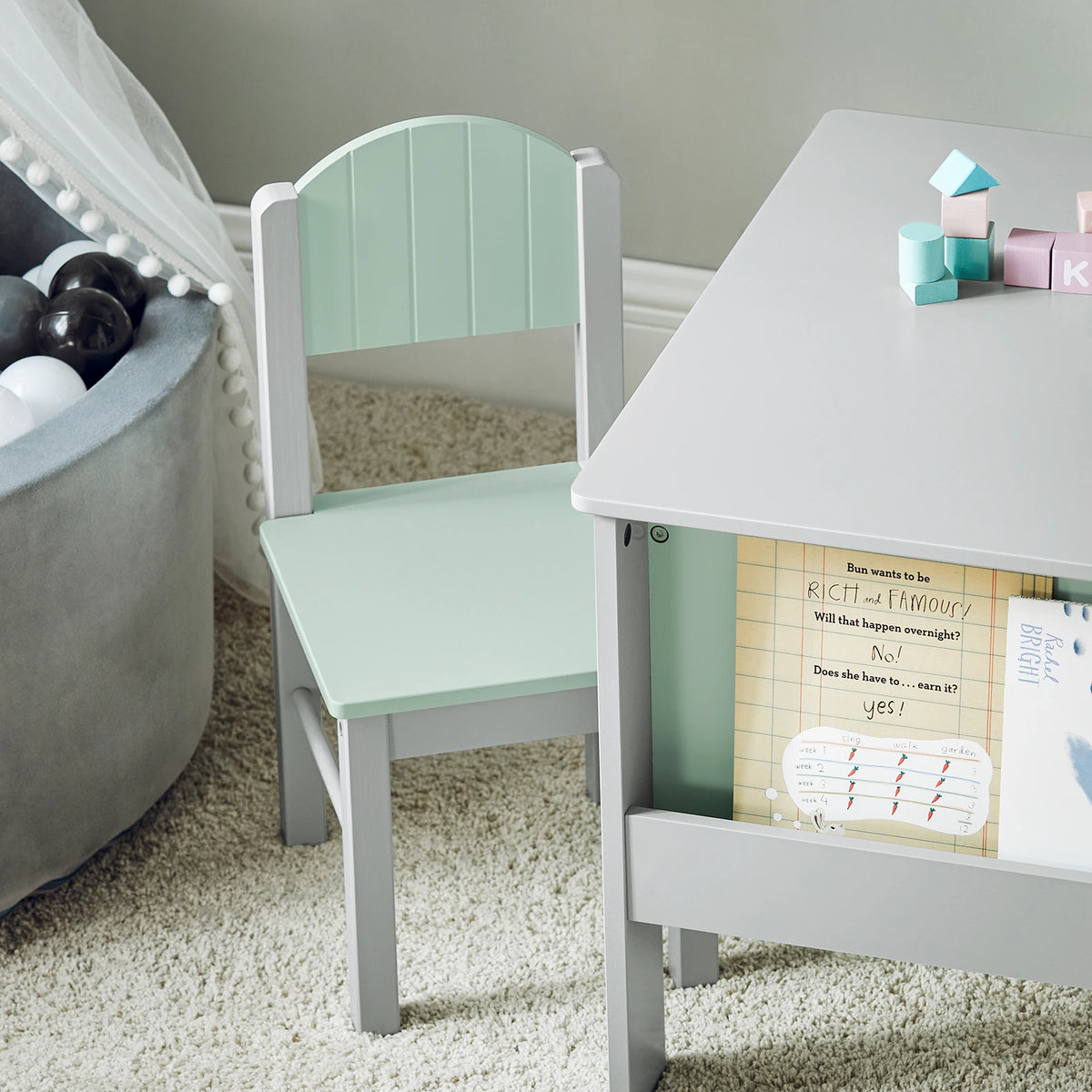 SoBuy KMB88-HG Children's table with Chairs Child Seat Group Inside Children table chair Set Painting Table for Children Seating Group Light Grey