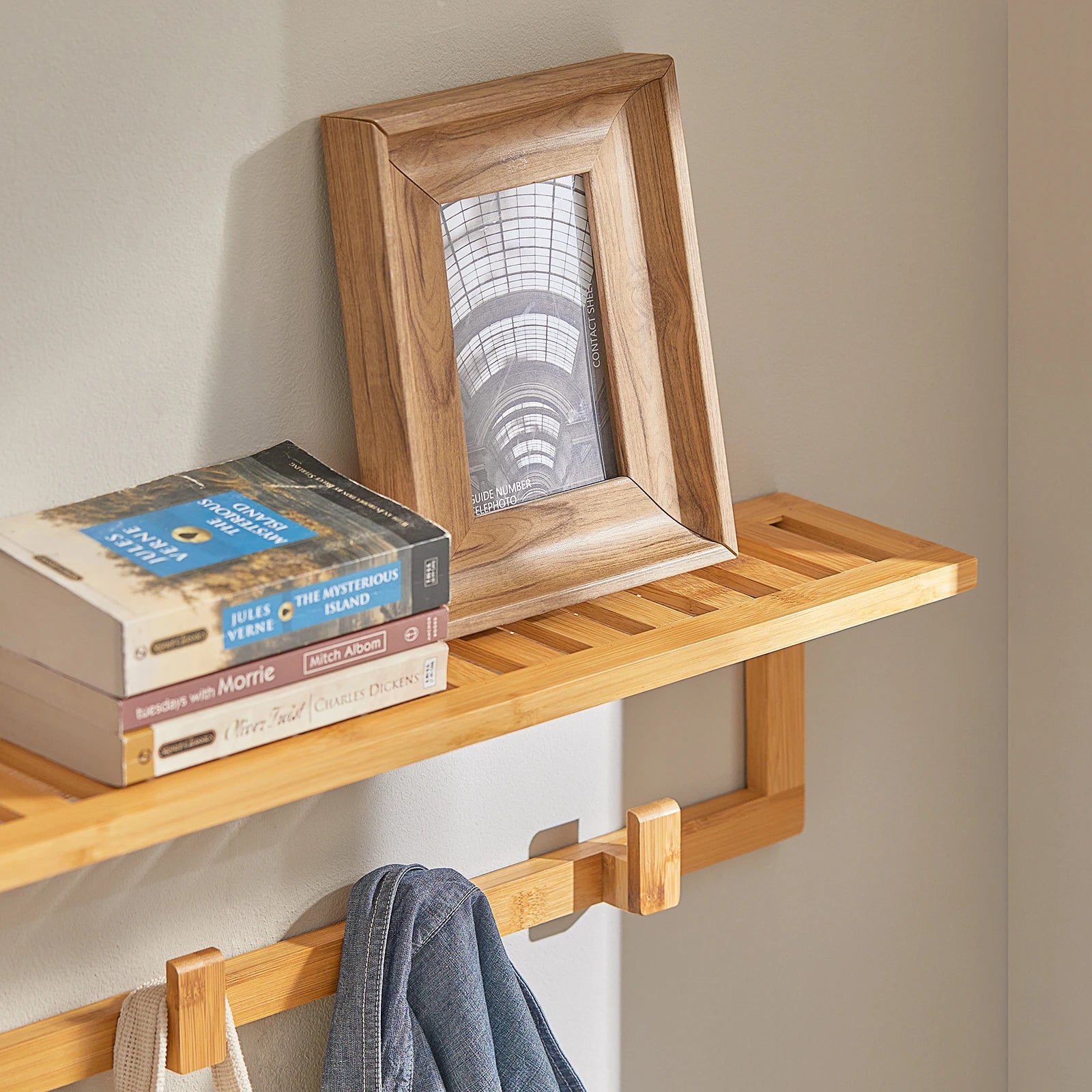SoBuy FHK06-N Hallway wardrobe bathroom shelf Wall wardrobe with 6 hooks and storage towel holder made of bamboo BHT CA: 90x16.5x12.5 cm